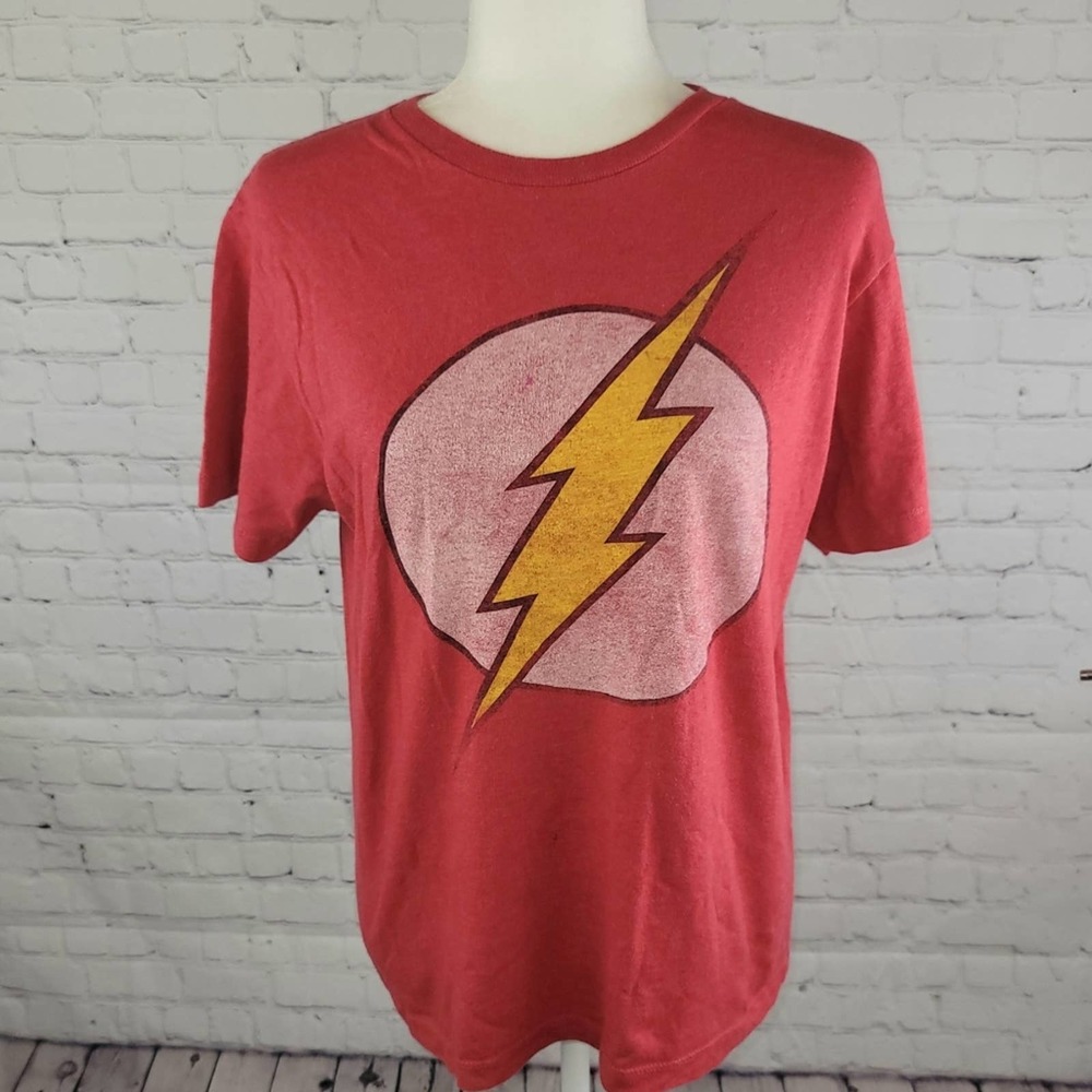 DC Comics The Flash Short Sleeve Size Medium Red T-shirt